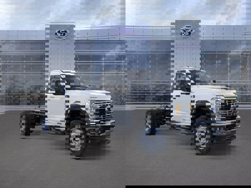New 2025 Ford F450 XL w/ XL Chrome Package image 29