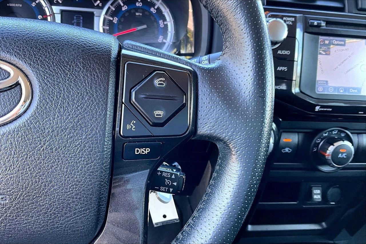 Used 2018 Toyota 4Runner TRD Off-Road image 28
