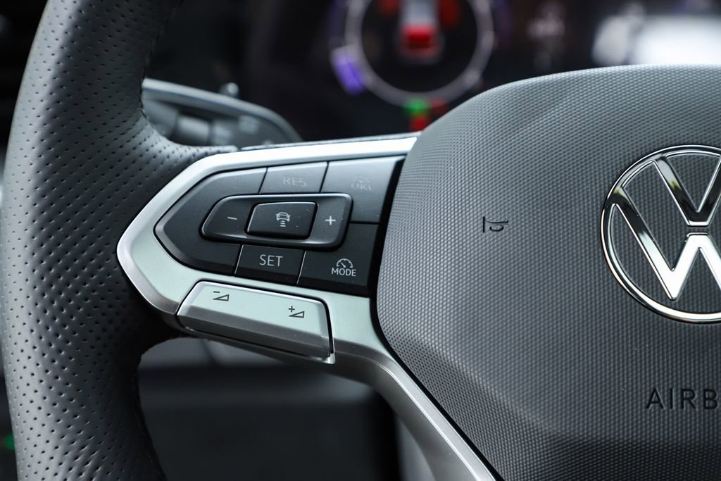 New 2026 Volkswagen Tiguan SE R-Line image 60