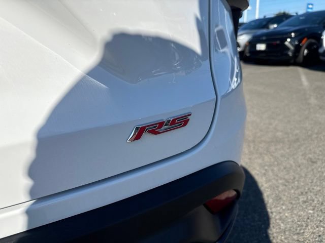 Used 2024 Chevrolet Trax RS w/ Sunroof Package FWD image 10