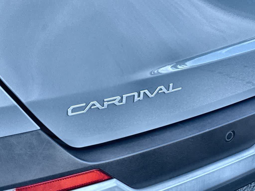Certified 2025 Kia Carnival EX FWD image 10