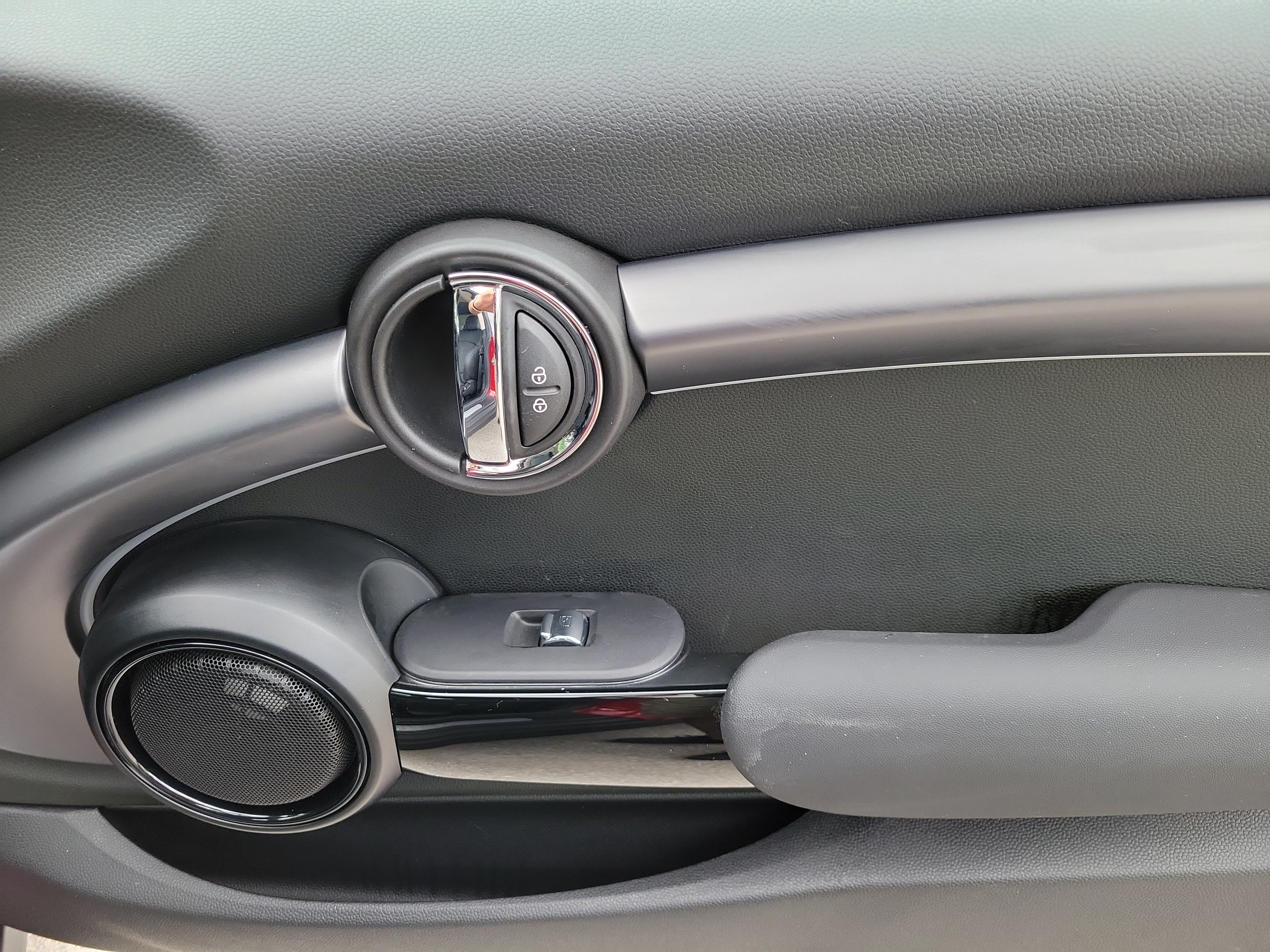 Used 2022 MINI Cooper S w/ Premium Package FWD image 10