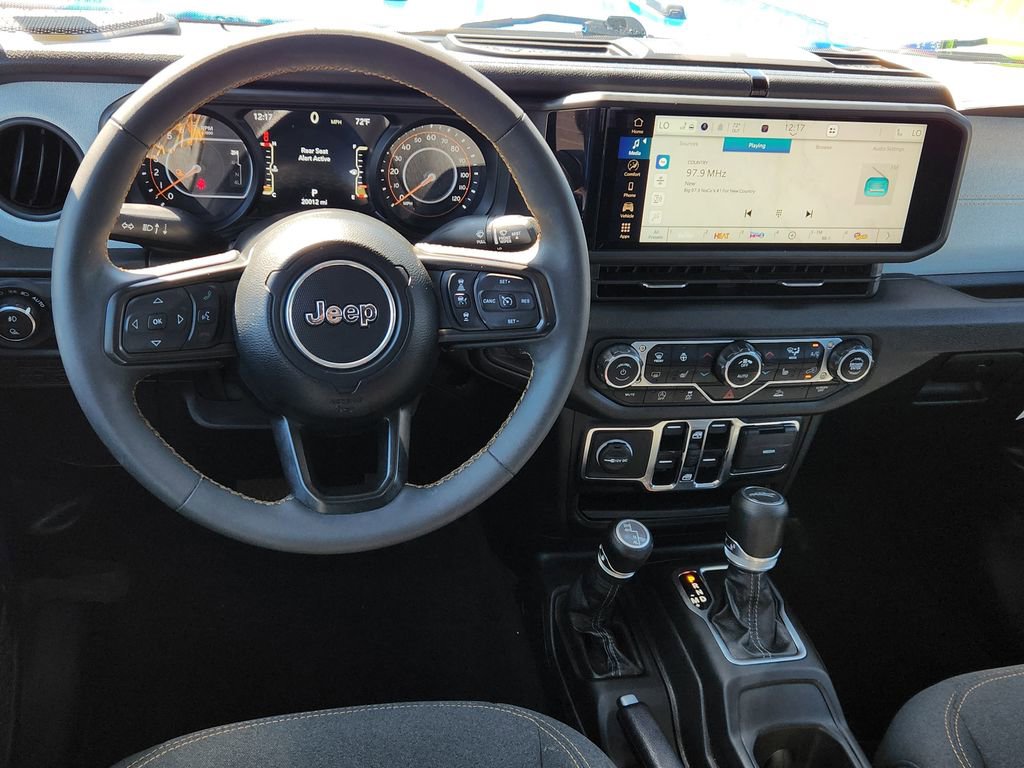 Used 2024 Jeep Gladiator Sport image 10