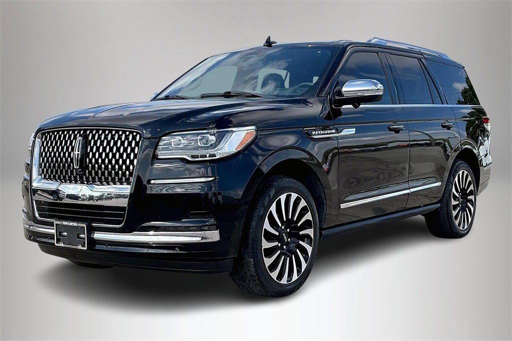 Used 2023 Lincoln Navigator Black Label image 2