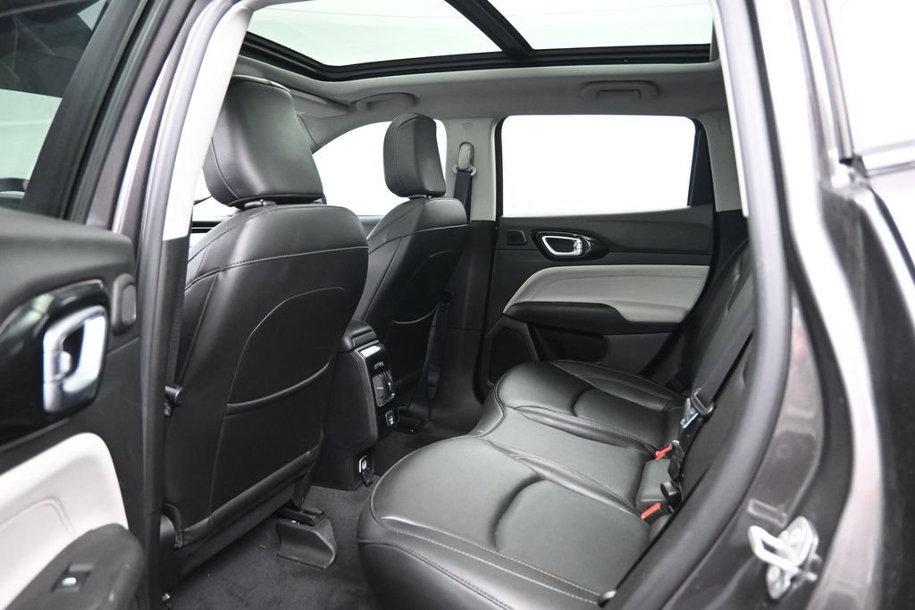 Used 2022 Jeep Compass Limited w/ Sun and Sound Group AWD/4WD image 27