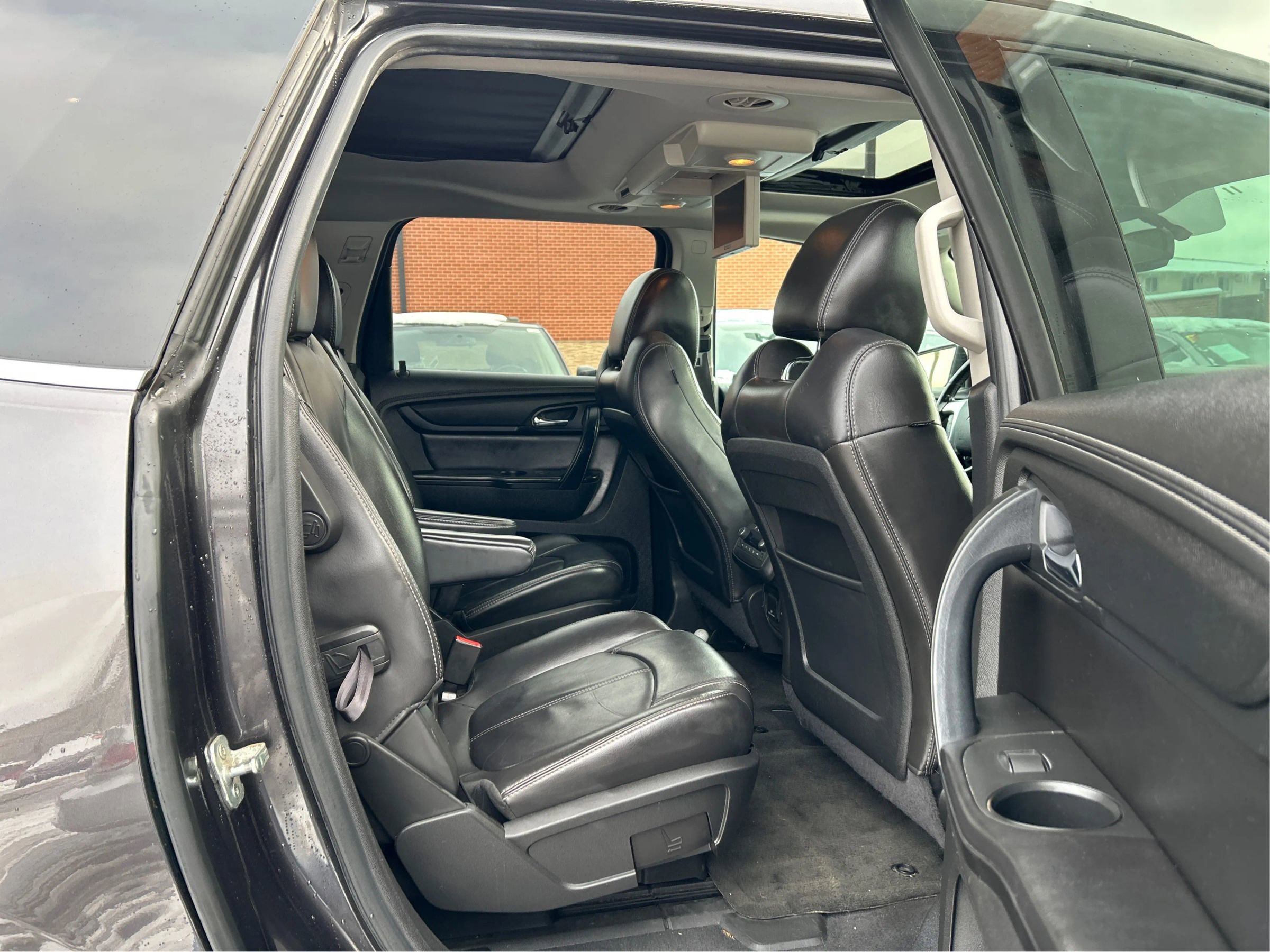 Used 2014 Chevrolet Traverse LT image 26