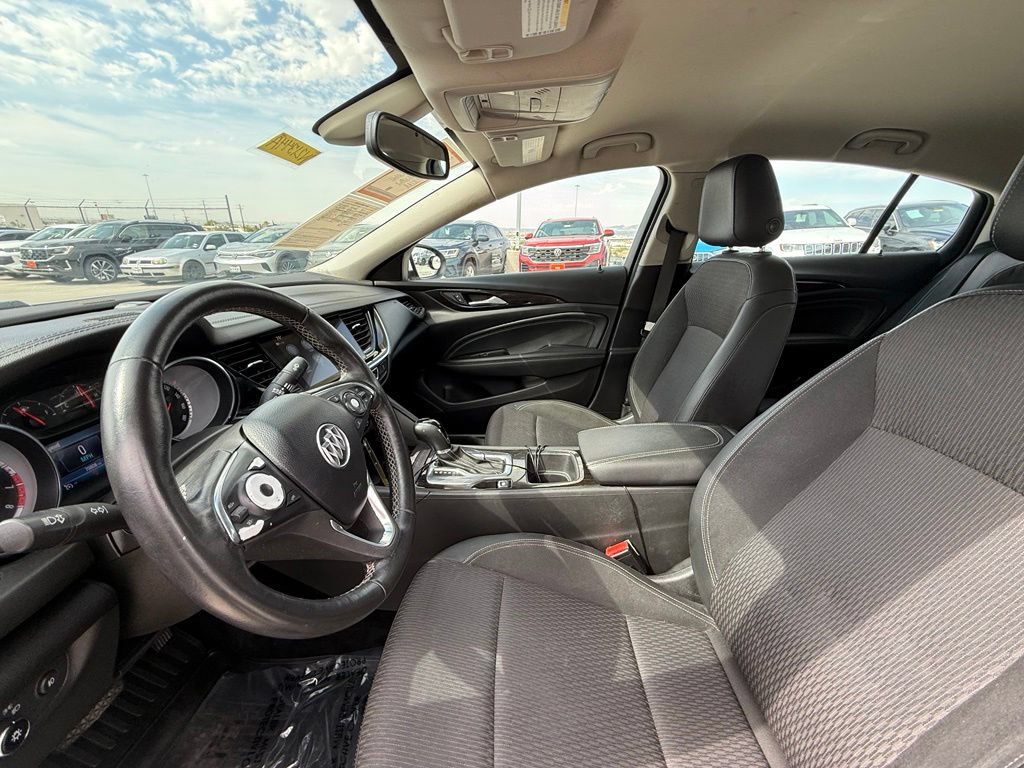 Used 2018 Buick Regal Preferred FWD image 13