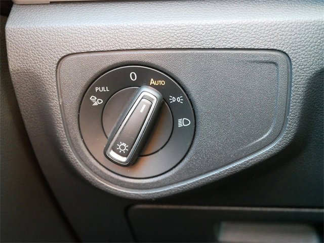 Used 2021 Volkswagen Atlas SEL Premium image 26