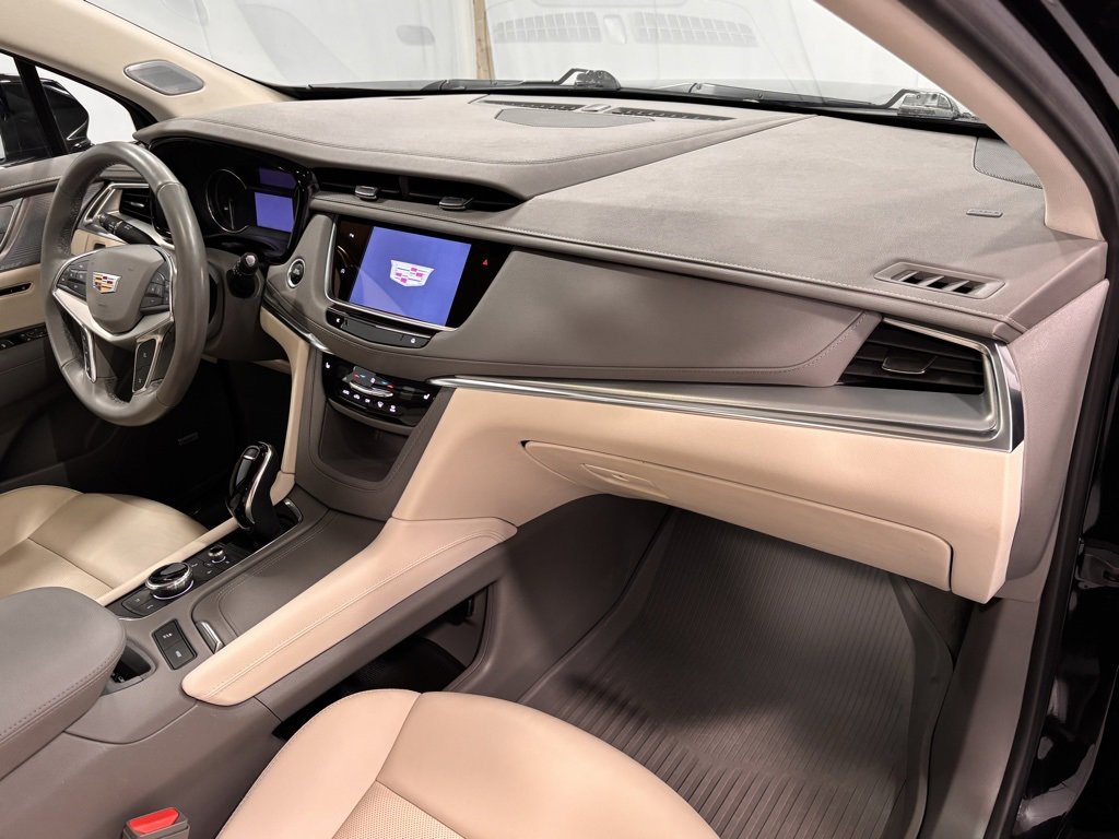 Used 2023 Cadillac XT5 Premium Luxury w/ LPO, Floor Liner Package image 16