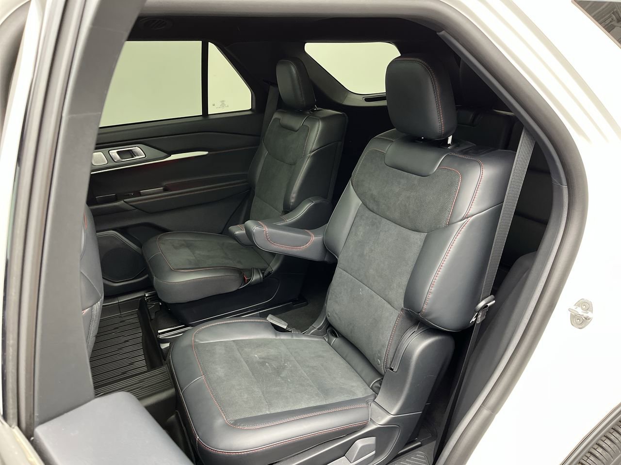 New 2026 Ford Explorer ST w/ Sun And Sound Package AWD/4WD image 12