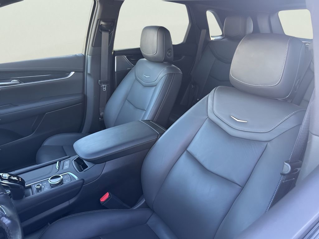 Used 2023 Cadillac XT5 Premium Luxury w/ Technology Package image 14