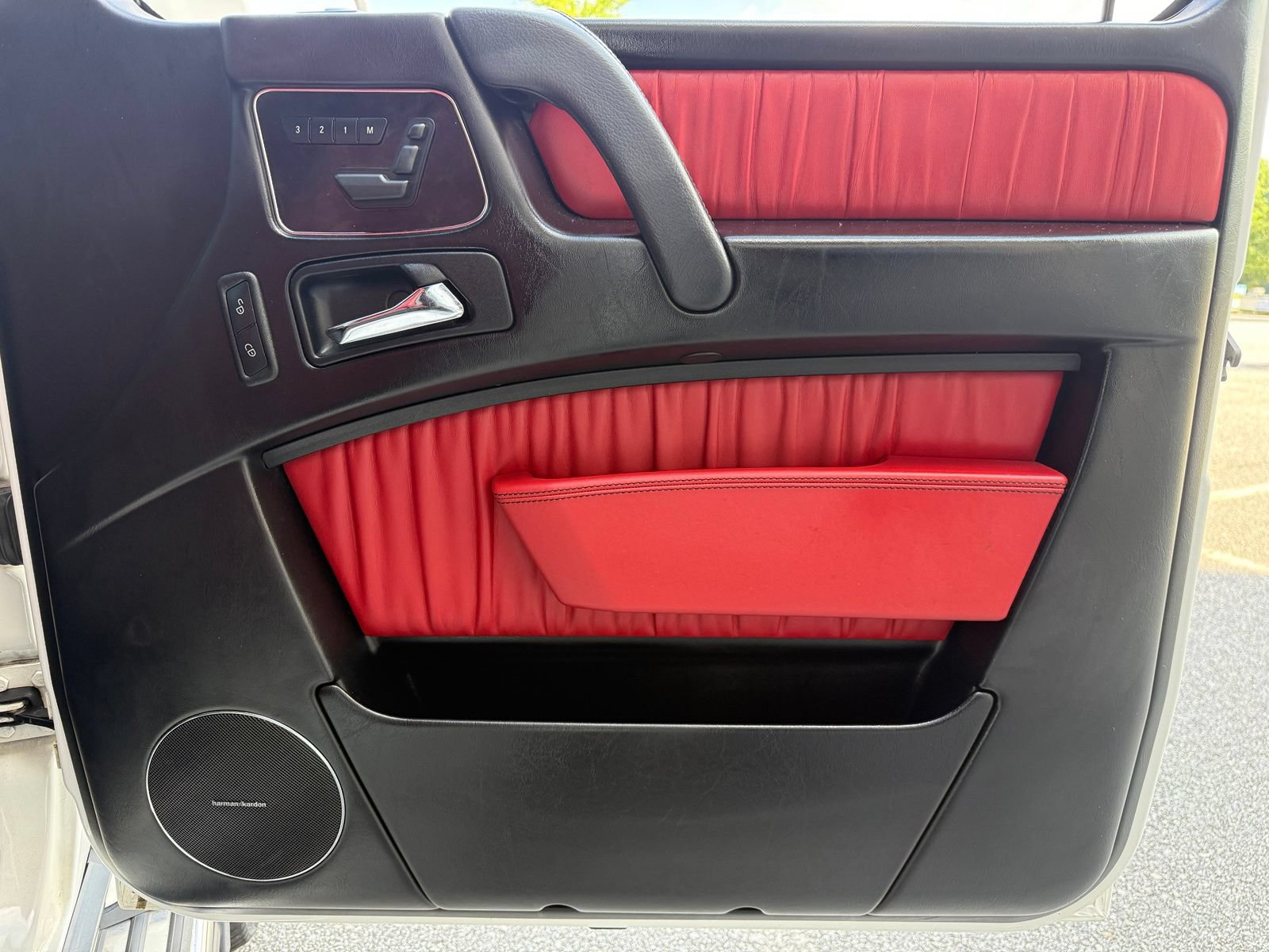 Used 2017 Mercedes-Benz G 63 AMG 4MATIC image 44
