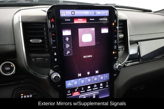 Used 2025 RAM 1500 Laramie AWD/4WD image 30