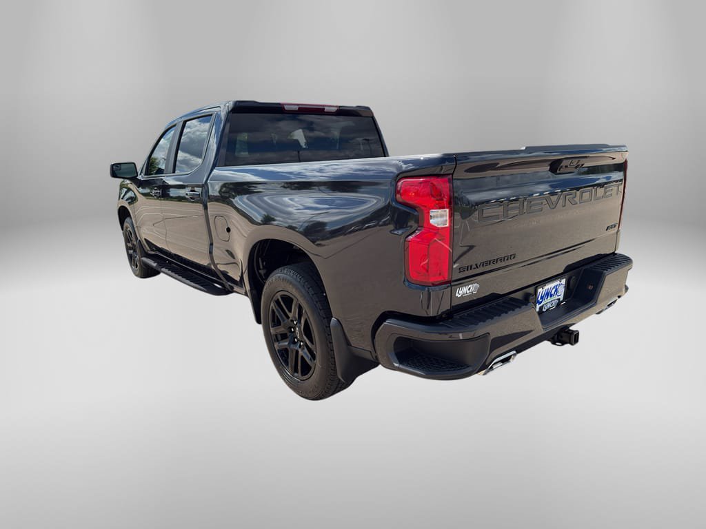 Used 2023 Chevrolet Silverado 1500 RST w/ Z71 Off-Road Package AWD/4WD image 3