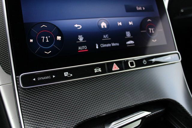 Used 2024 Mercedes-Benz C 300 4MATIC Sedan image 11