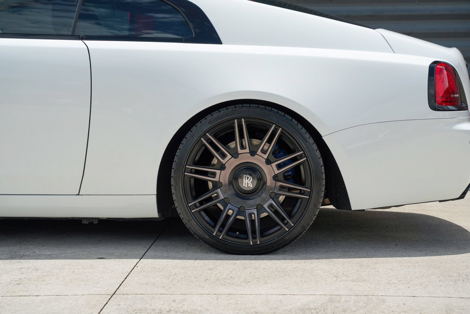 Used 2019 Rolls-Royce Wraith RWD image 5