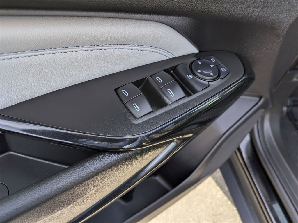 Used 2025 Chevrolet Trax LT w/ LT Convenience Package image 13