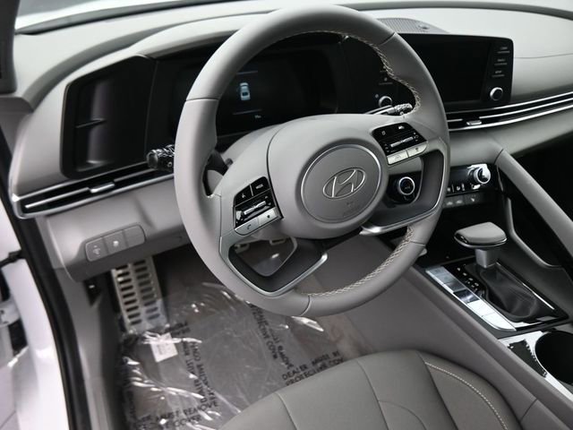New 2026 Hyundai Elantra SEL Sport Premium FWD image 16