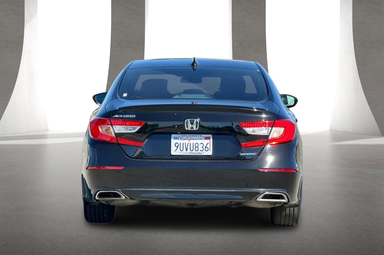 Used 2018 Honda Accord Sport image 5