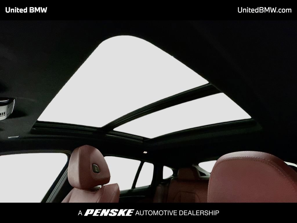 Used 2025 BMW X4 xDrive30i image 12