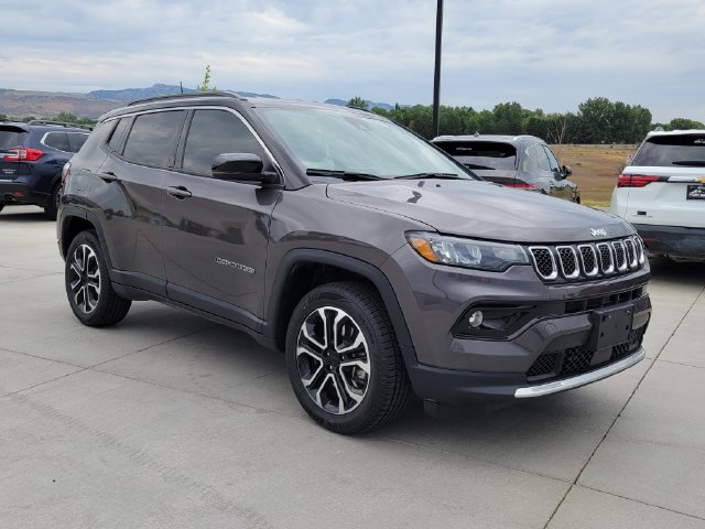 Used 2024 Jeep Compass Limited AWD/4WD image 7