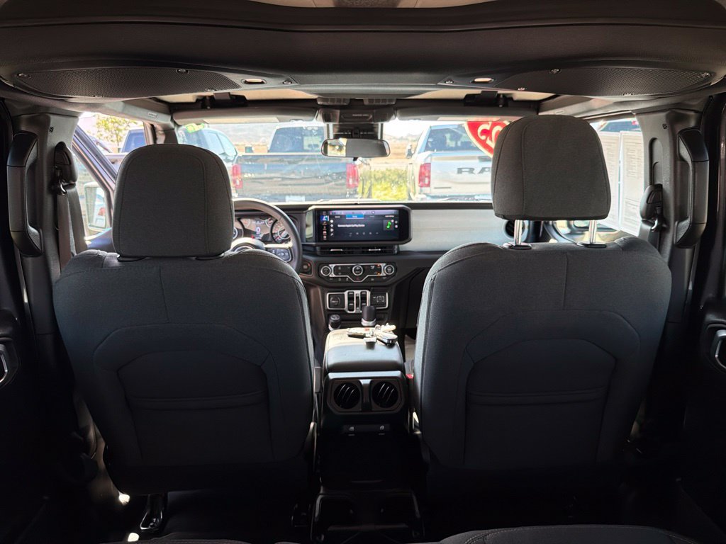 Used 2025 Jeep Wrangler Unlimited Sport AWD/4WD image 26