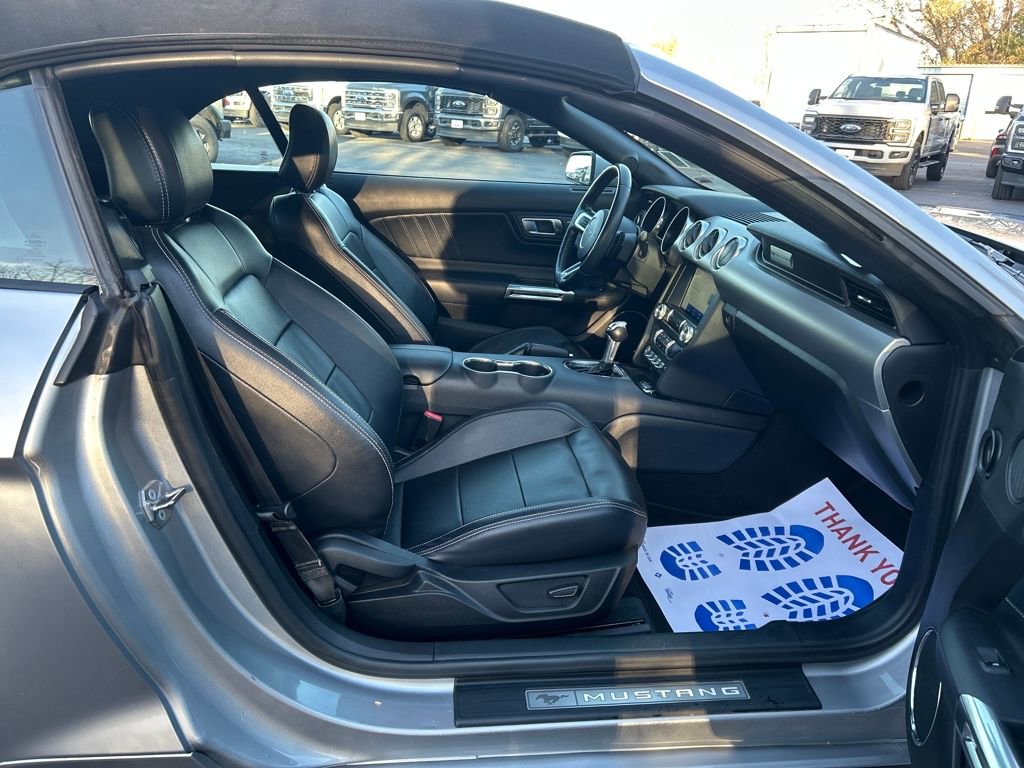 Used 2021 Ford Mustang Premium image 17