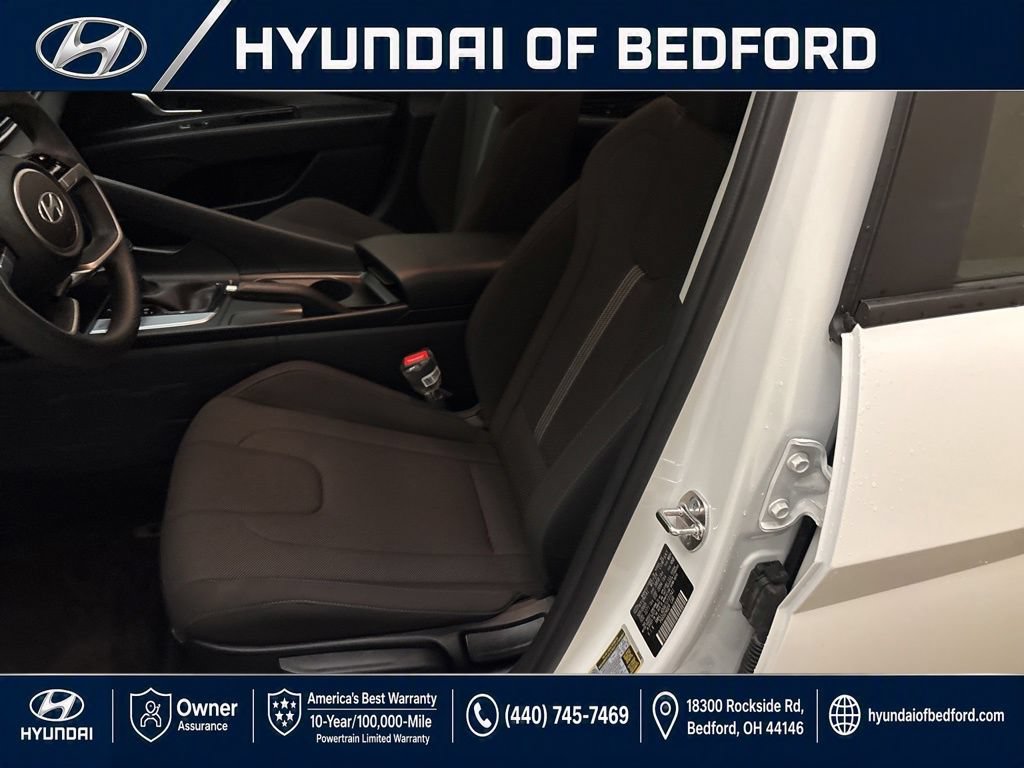 Used 2026 Hyundai Elantra SE w/ Cargo Package FWD image 14