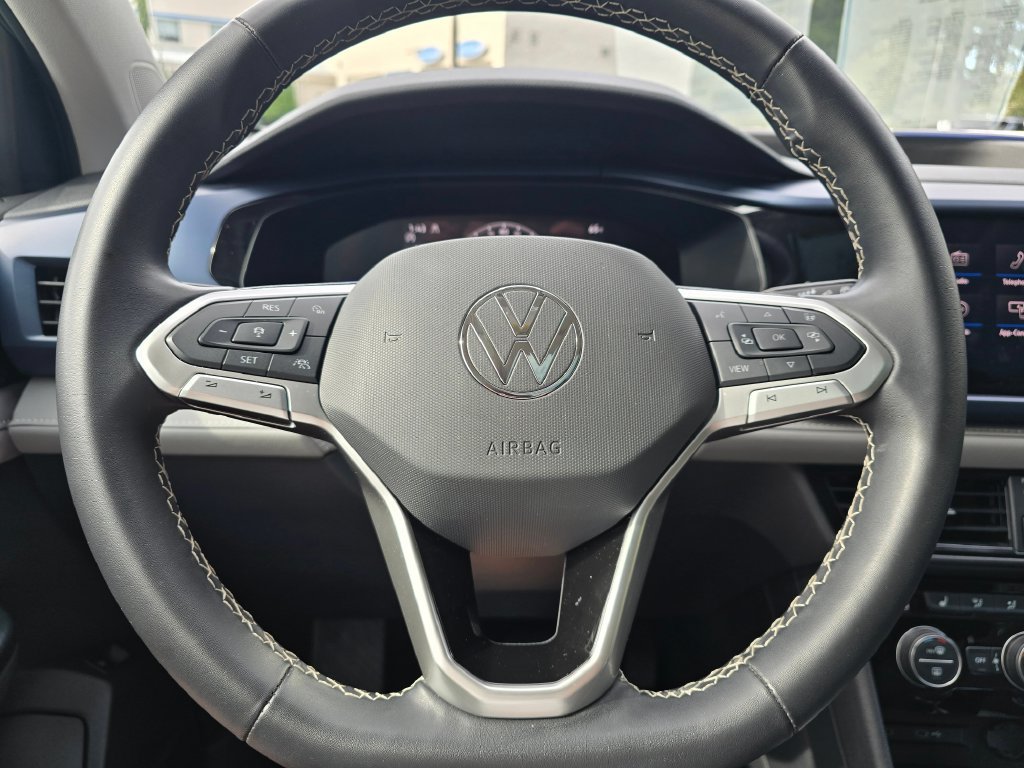 Used 2024 Volkswagen Taos SE AWD/4WD image 16