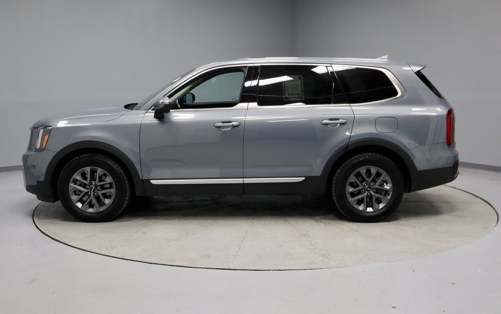Used 2023 Kia Telluride LX image 8