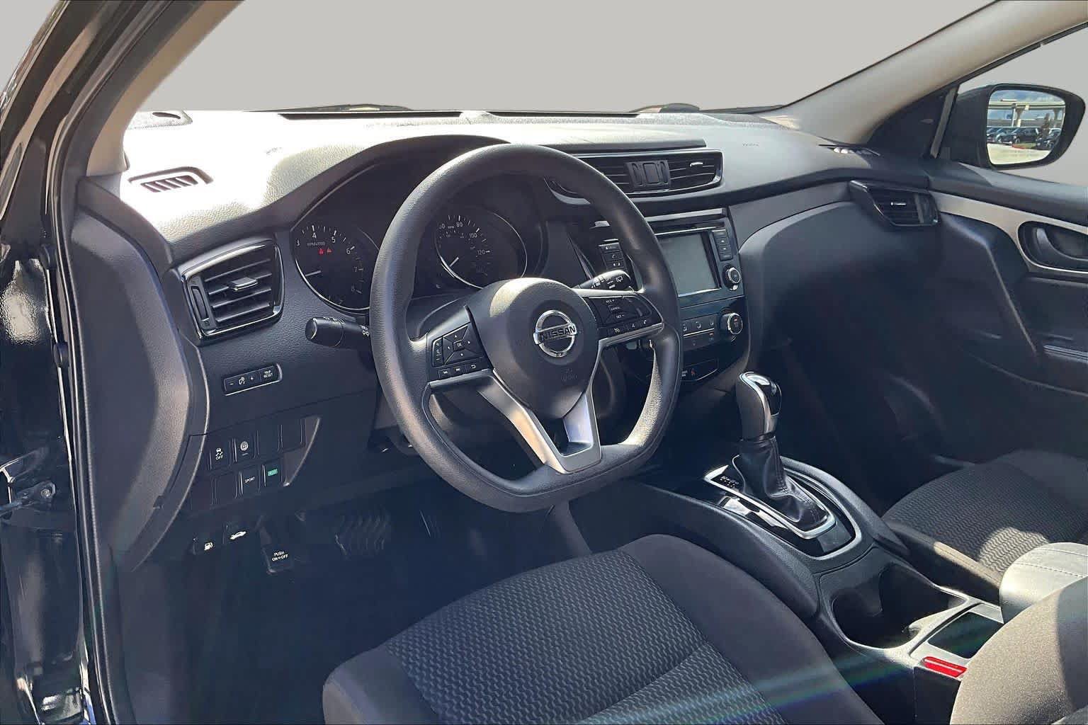 Used 2020 Nissan Rogue Sport S FWD image 15