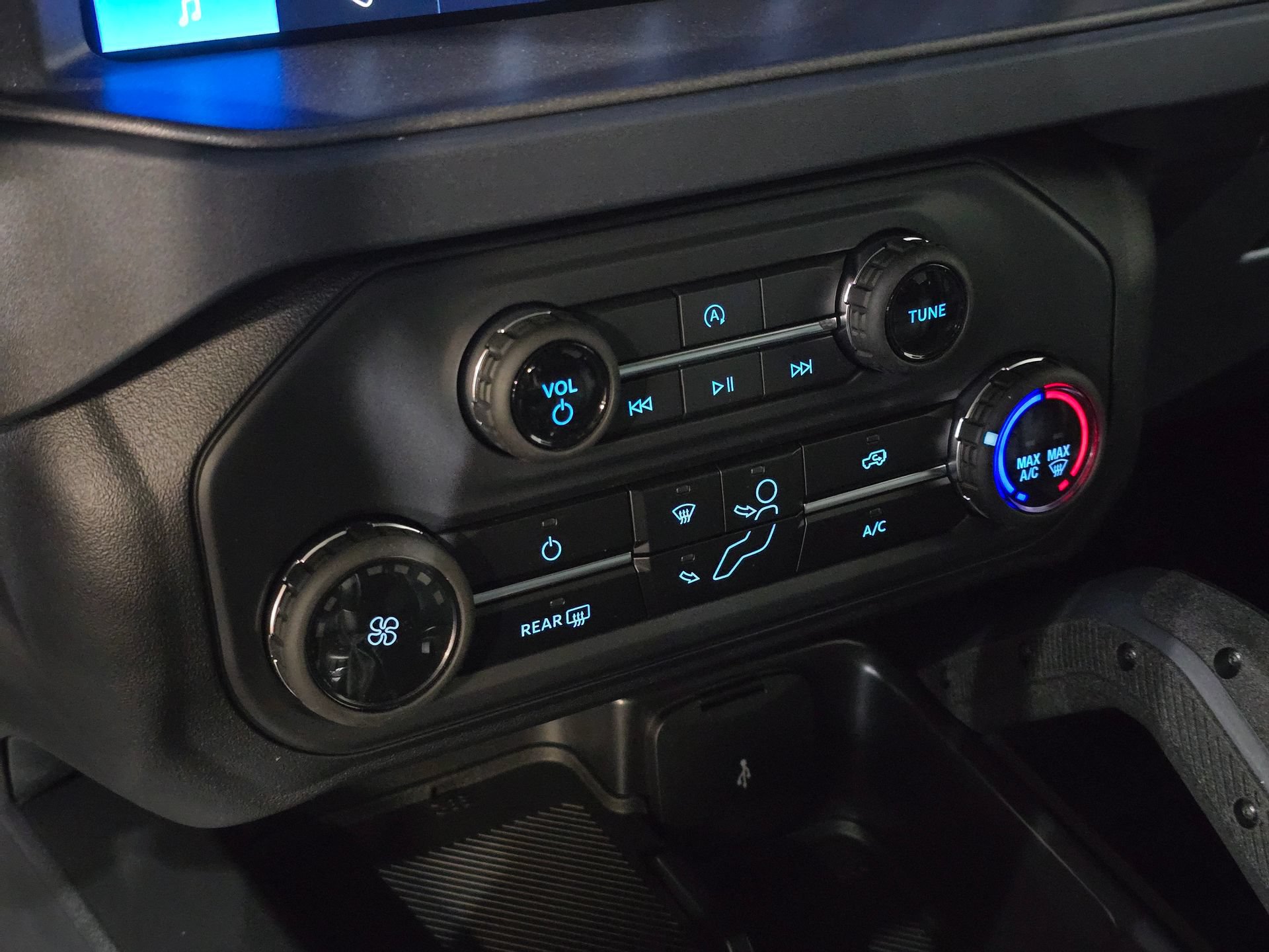 New 2025 Ford Bronco Badlands w/ Sasquatch Package AWD/4WD image 20