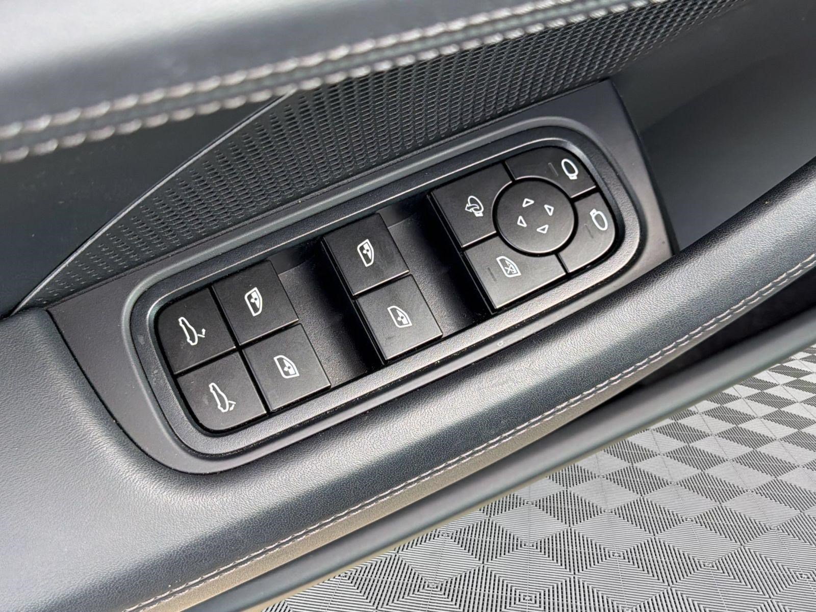 Certified 2024 Porsche Panamera RWD image 14