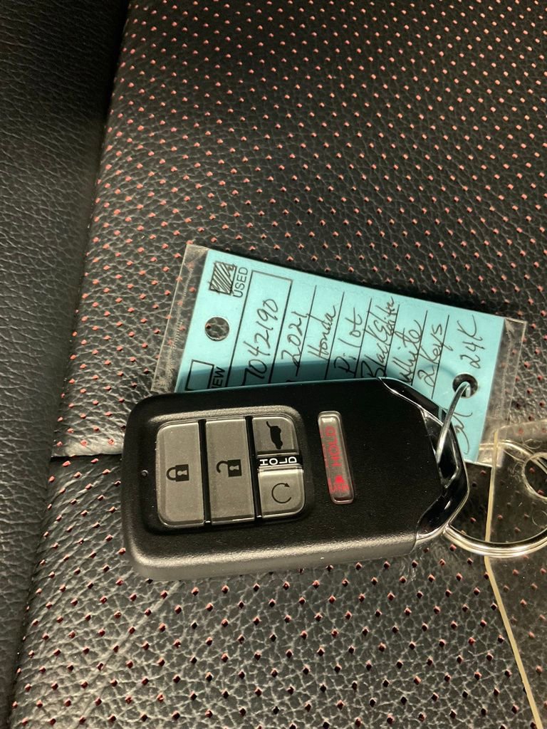 Used 2021 Honda Pilot Black Edition image 34