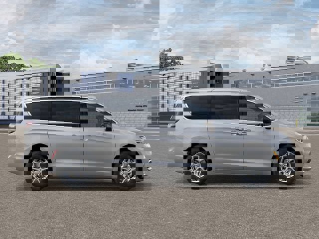 New 2026 Chrysler Pacifica Select image 12