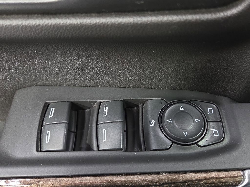 Used 2021 Chevrolet Silverado 1500 LT Trail Boss w/ Convenience Package II AWD/4WD image 31