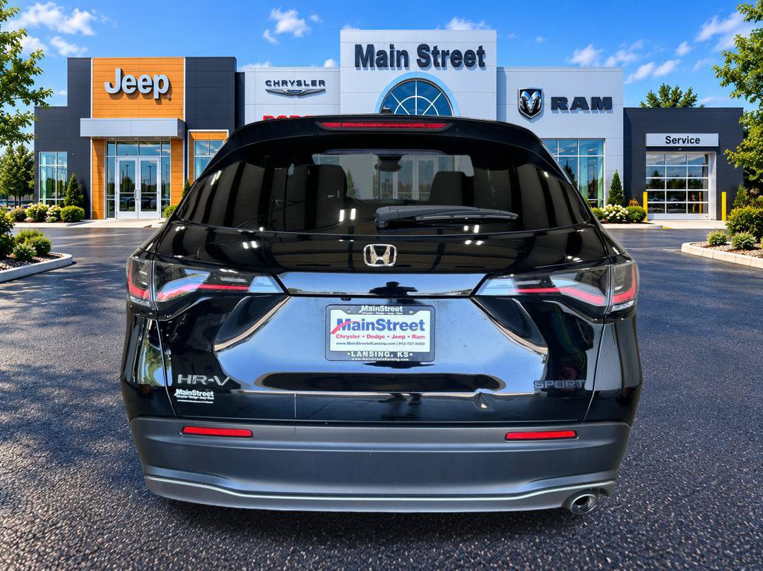 Used 2024 Honda HR-V Sport image 4