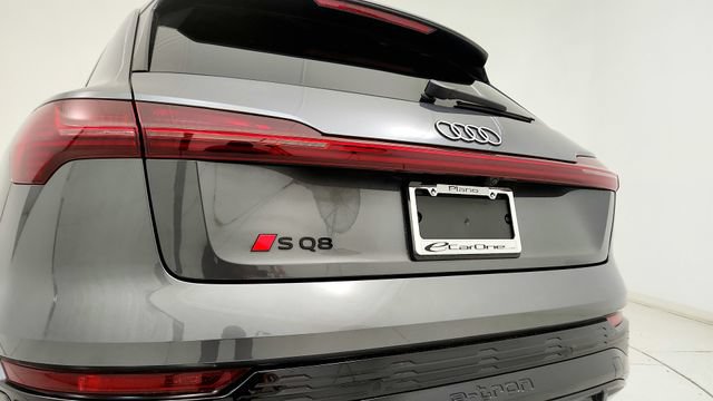 Used 2024 Audi Q8 e-tron Prestige AWD/4WD image 27
