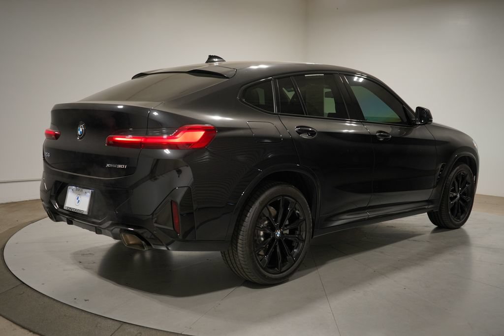 Used 2024 BMW X4 xDrive30i w/ M Sport Package AWD/4WD image 3
