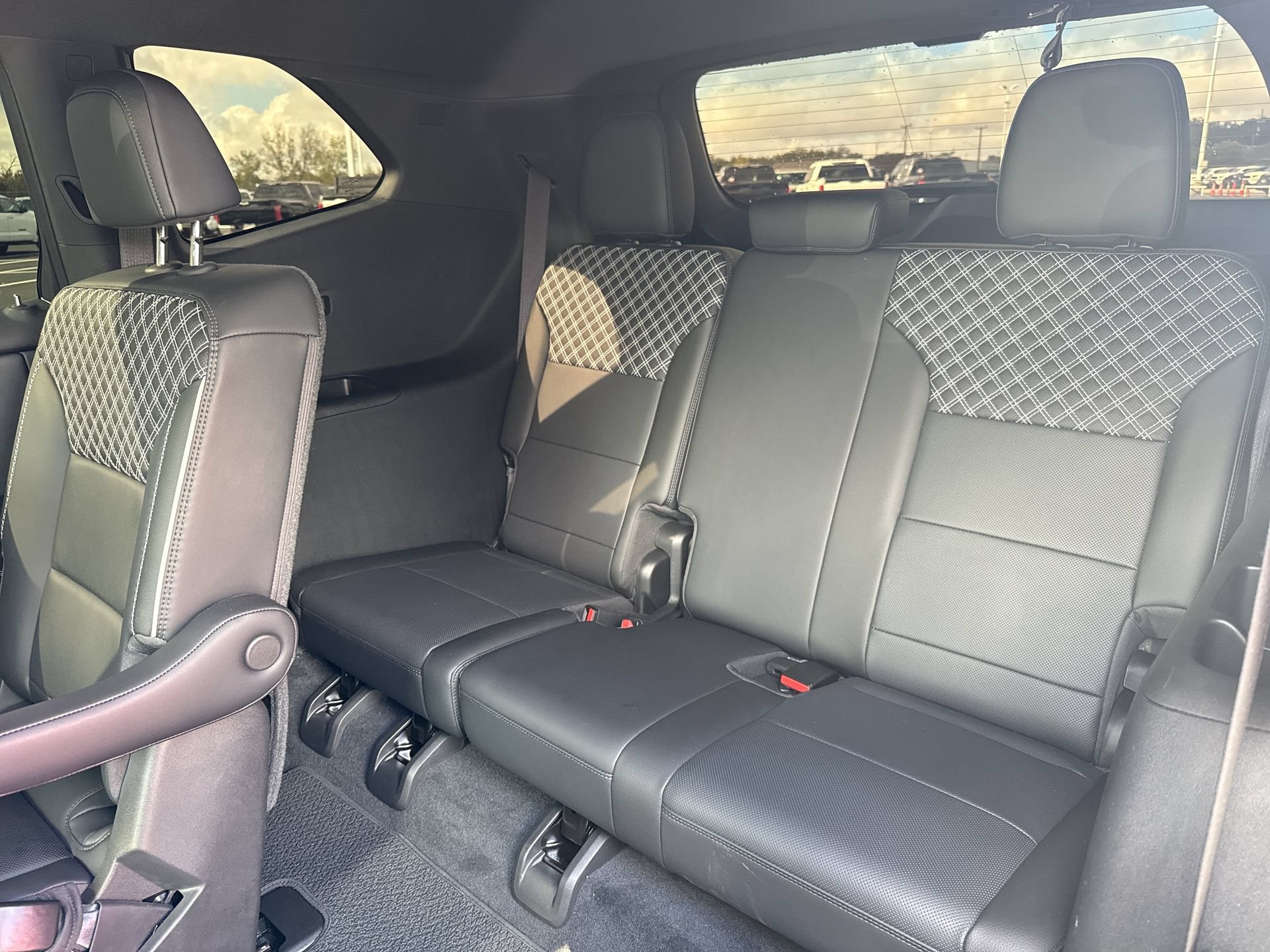 Used 2025 GMC Acadia Denali w/ Super Cruise Package FWD image 25