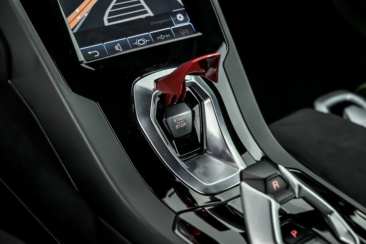 Used 2022 Lamborghini Huracan EVO RWD image 32