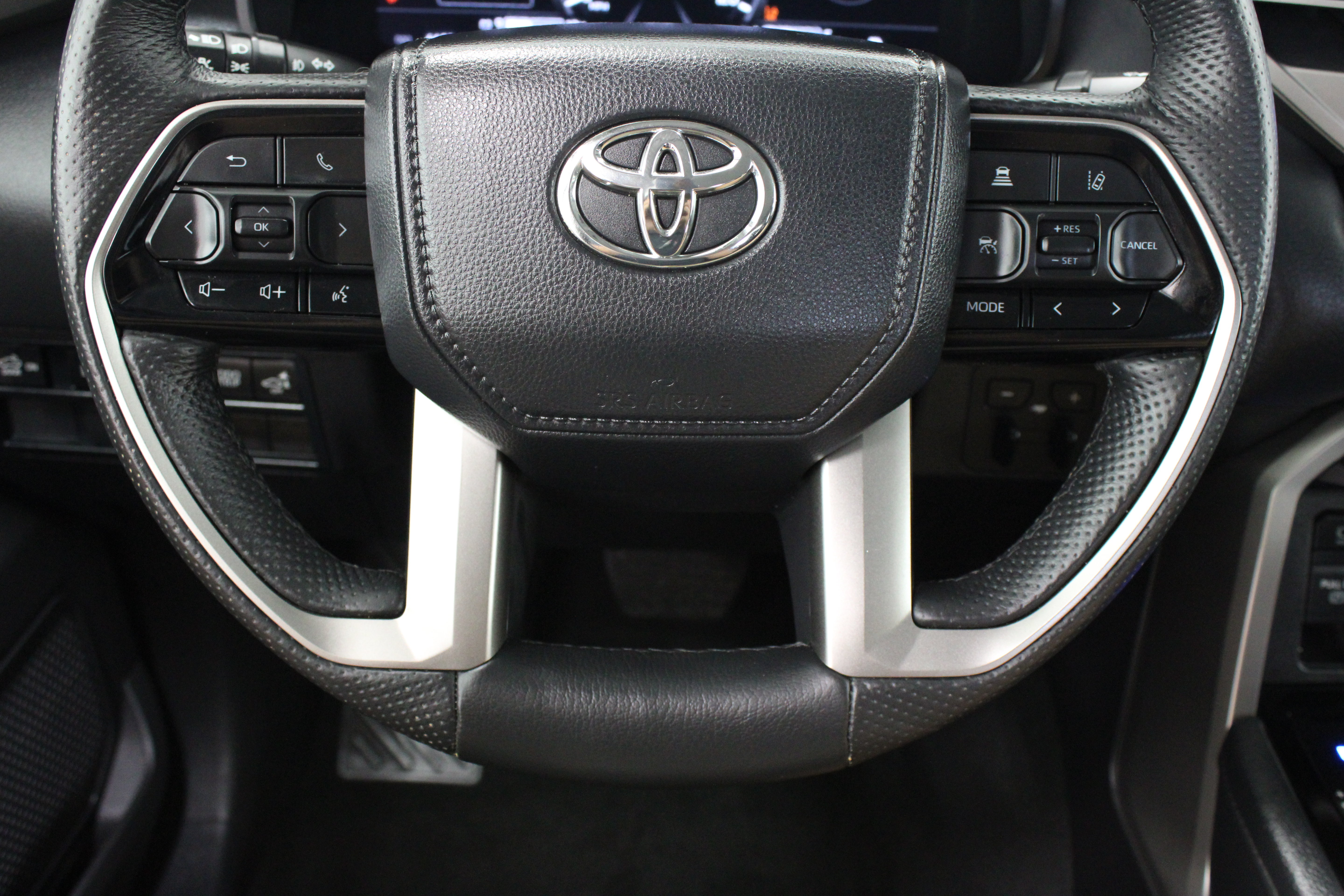 Used 2024 Toyota Tundra Limited RWD image 27
