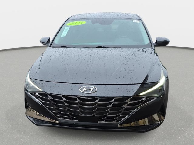 Used 2023 Hyundai Elantra Limited FWD image 2