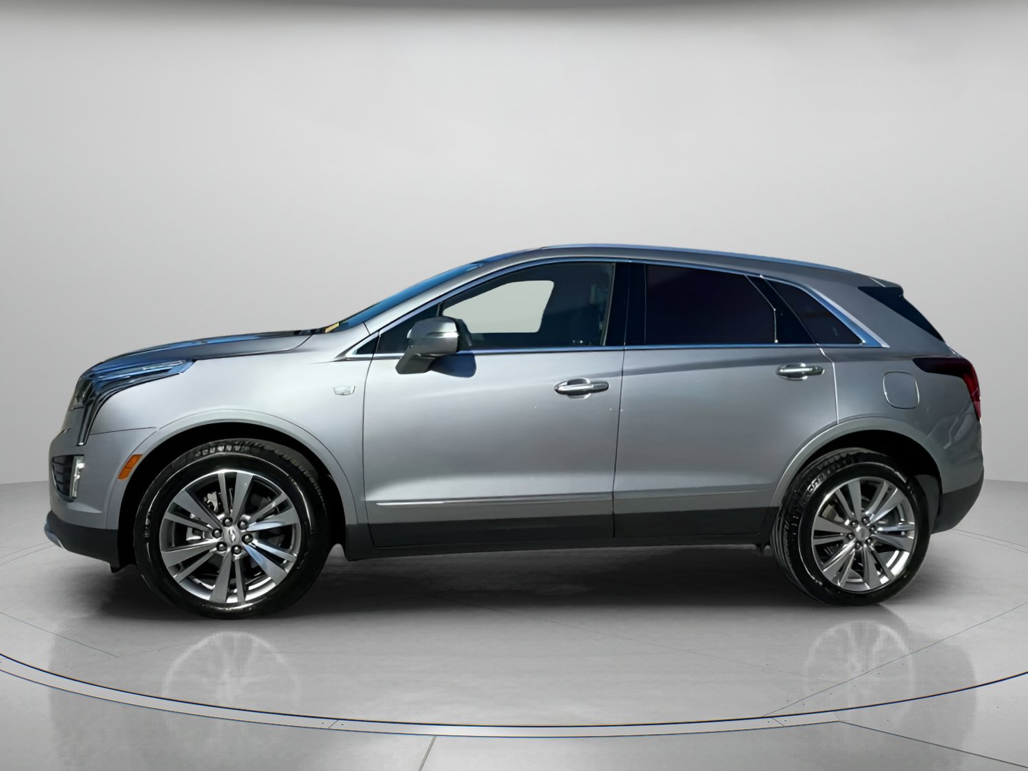 Used 2025 Cadillac XT5 Premium Luxury image 14