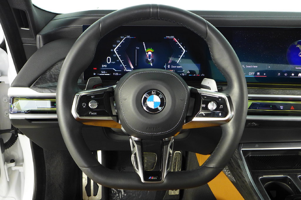 Certified 2024 BMW 740i w/ Premium Package RWD image 26
