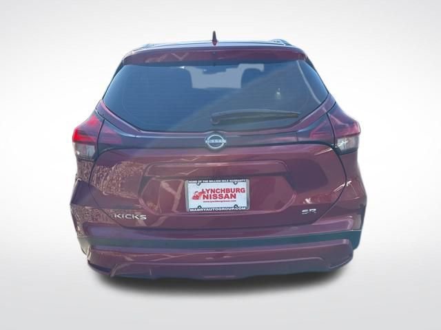 Used 2023 Nissan Kicks SR image 4