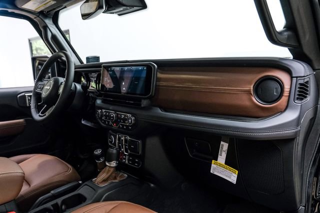 Used 2025 Jeep Gladiator Rubicon w/ Safety Group AWD/4WD image 56