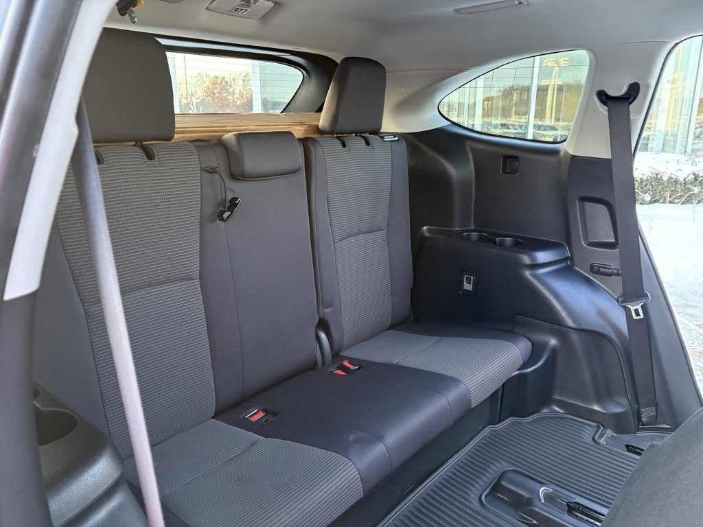 Certified 2024 Toyota Highlander LE image 13