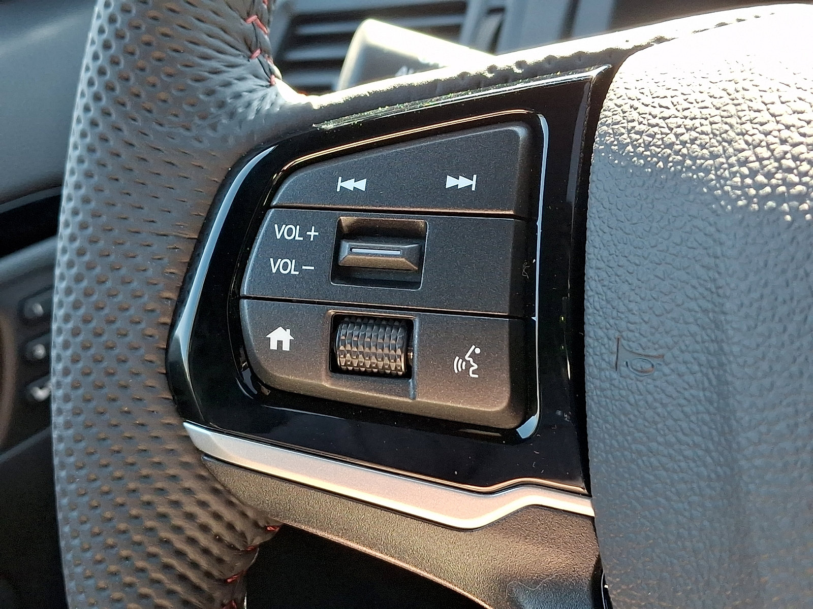 New 2026 Honda Ridgeline Black Edition image 16