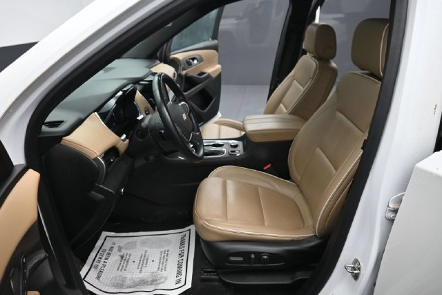Used 2023 Chevrolet Traverse Premier AWD/4WD image 15